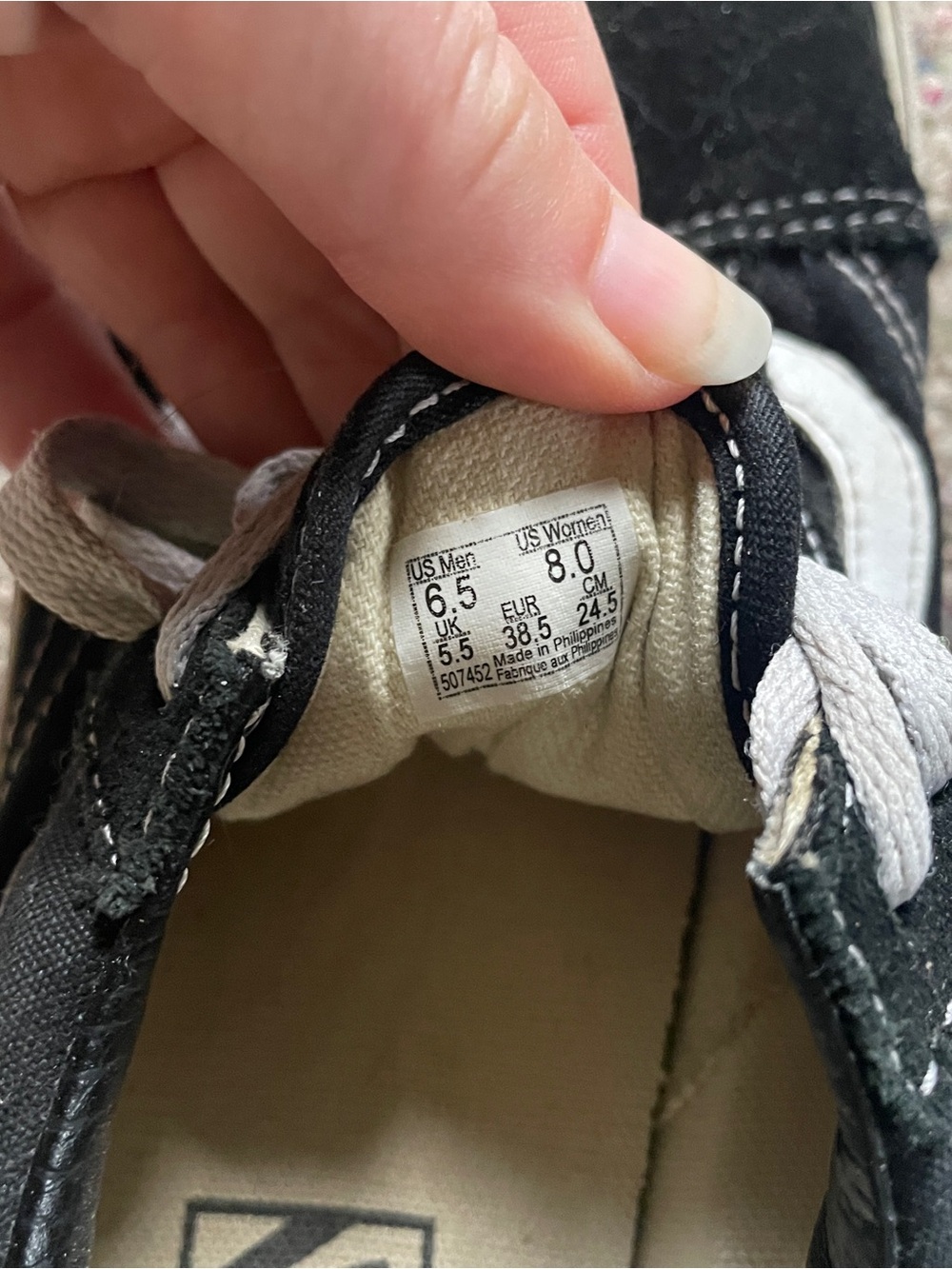 Vans Black and White Old Skool Low-Top Skate Sneakers - Picture 2 of 6
